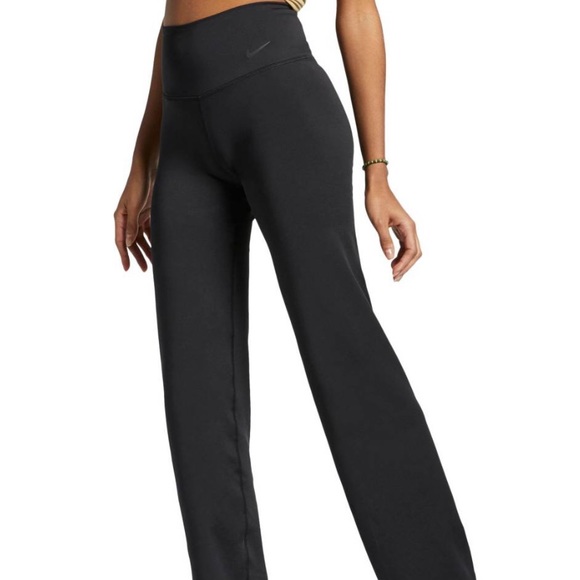 Nike Women’s Training Leggings - Picture 1 of 6